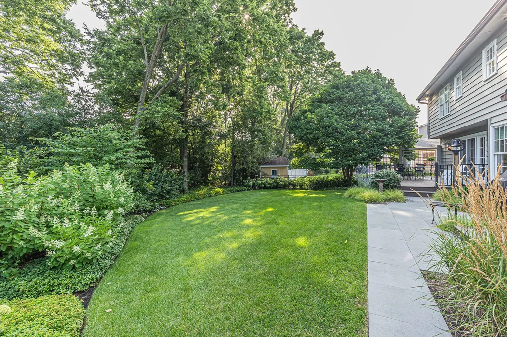 991 Huntleigh Drive Naperville IL 60540