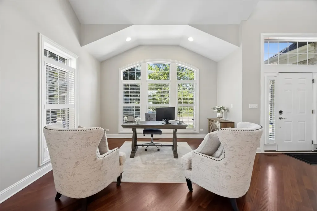 1015 White Pine Lane Western Springs IL 60558