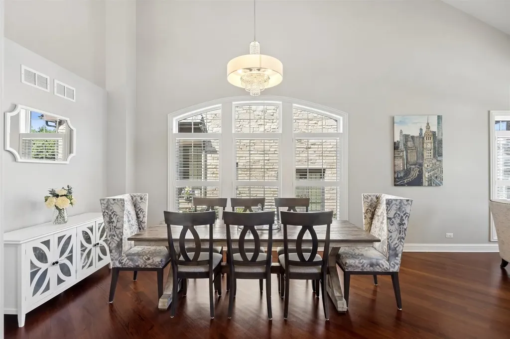 1015 White Pine Lane Western Springs IL 60558