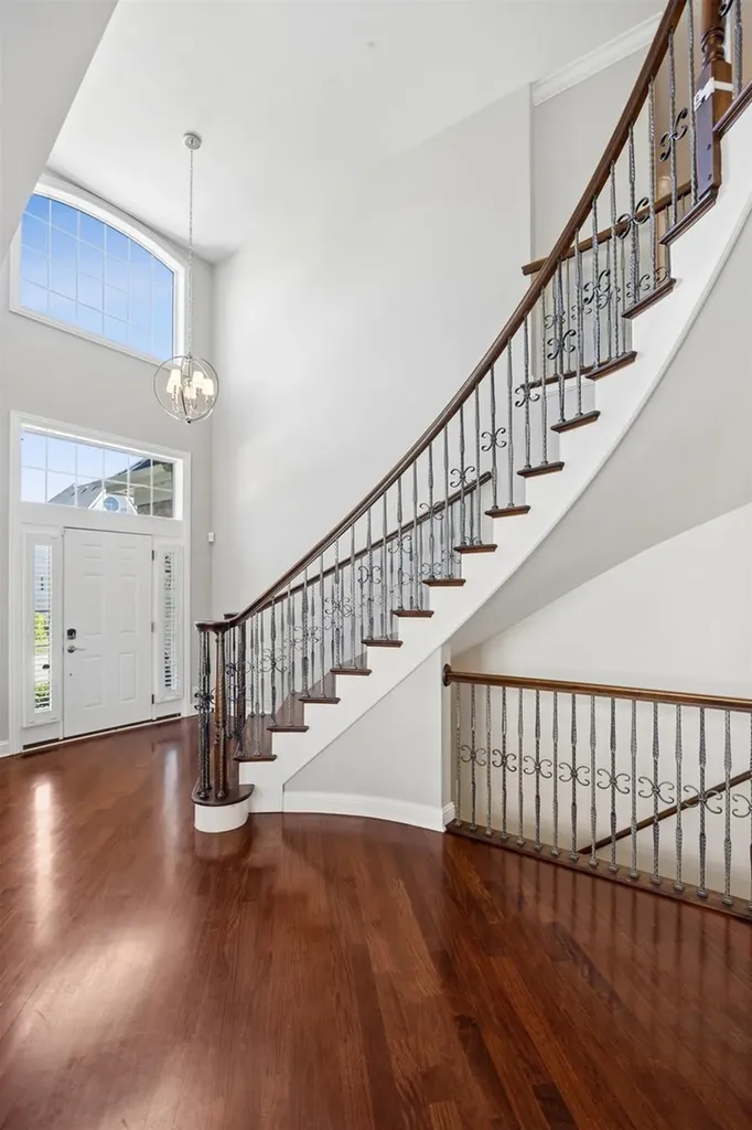 1015 White Pine Lane Western Springs IL 60558