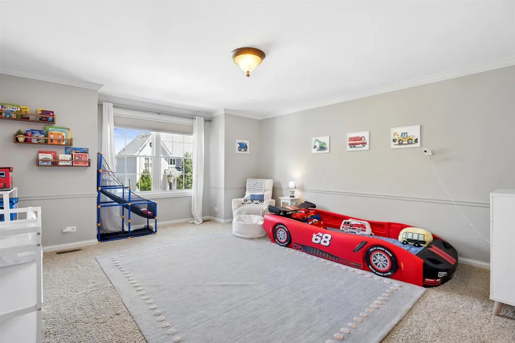 1015 White Pine Lane Western Springs IL 60558