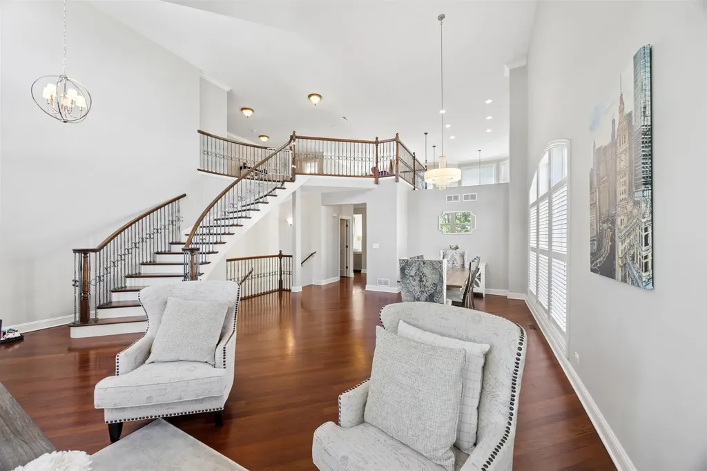 1015 White Pine Lane Western Springs IL 60558
