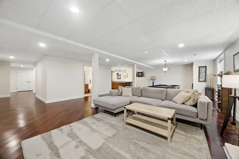 1015 White Pine Lane Western Springs IL 60558