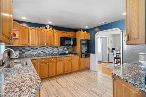 2405 Sarah Street Franklin Park IL 60131