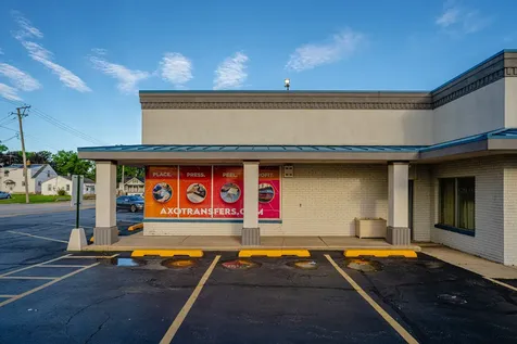 800 Theodore Street Crest Hill IL 60403