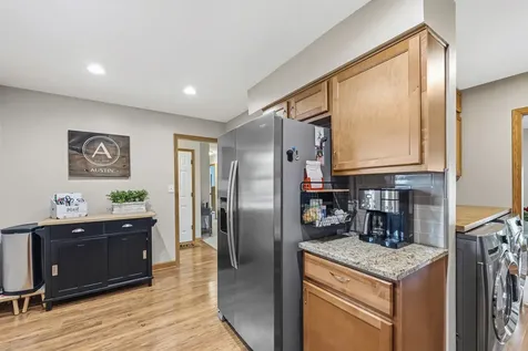 927 East Sayles Drive Palatine IL 60074