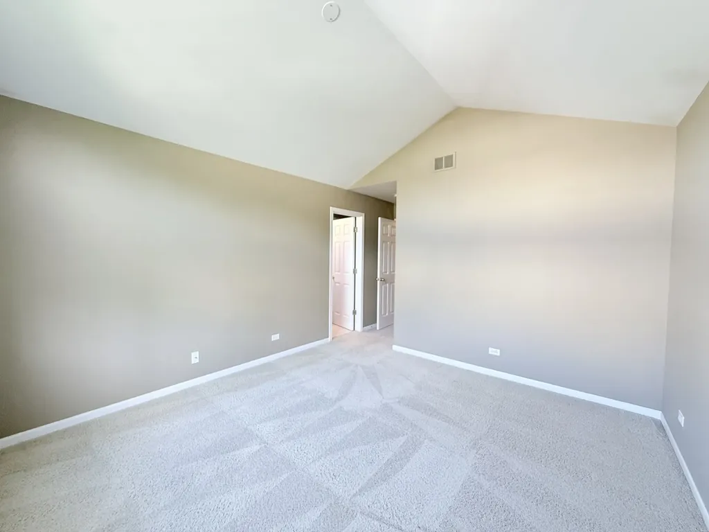 2307 Stoughton Drive Aurora IL 60502