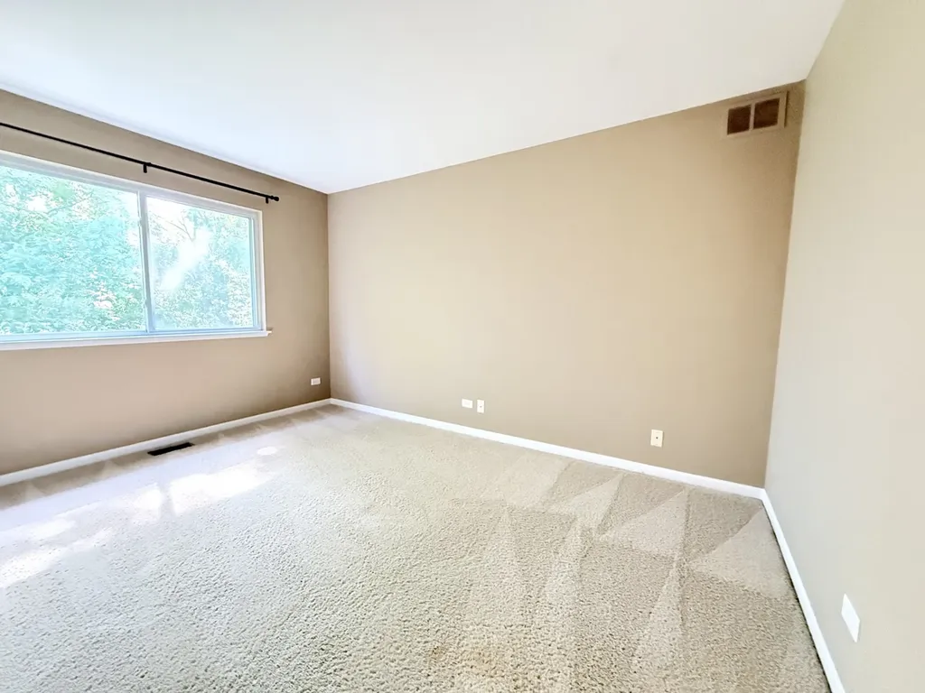 2307 Stoughton Drive Aurora IL 60502