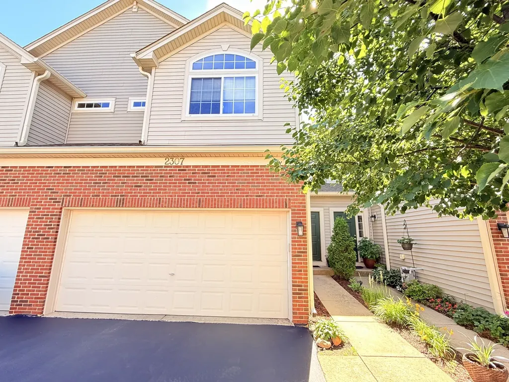 2307 Stoughton Drive Aurora IL 60502