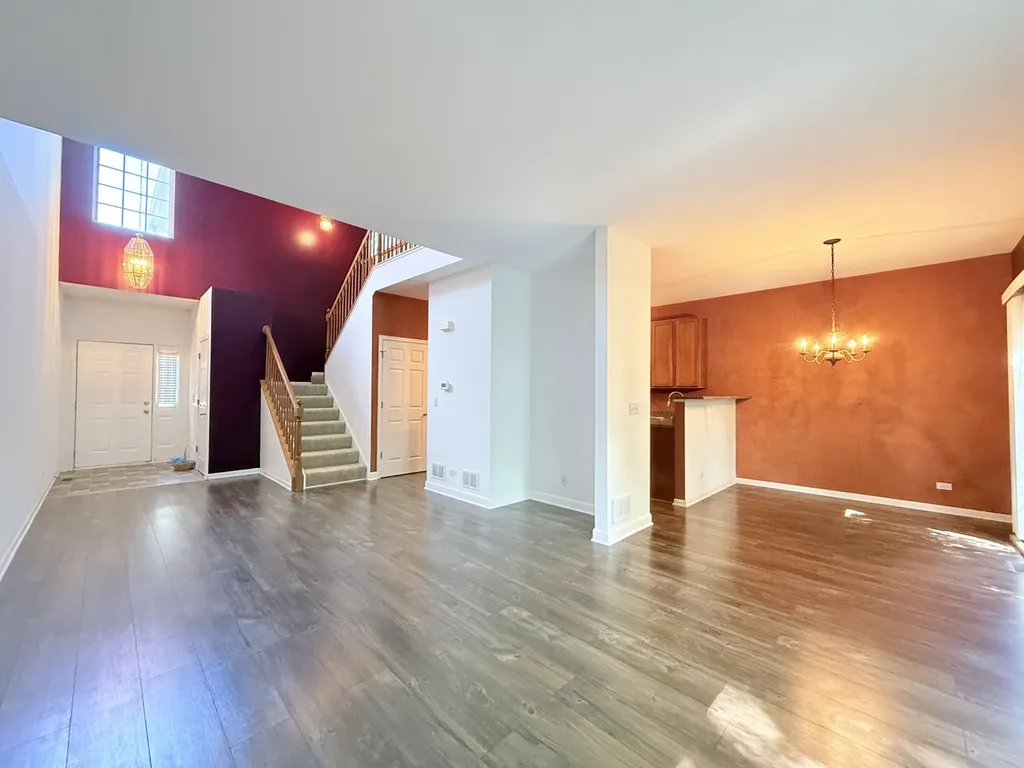 2307 Stoughton Drive Aurora IL 60502