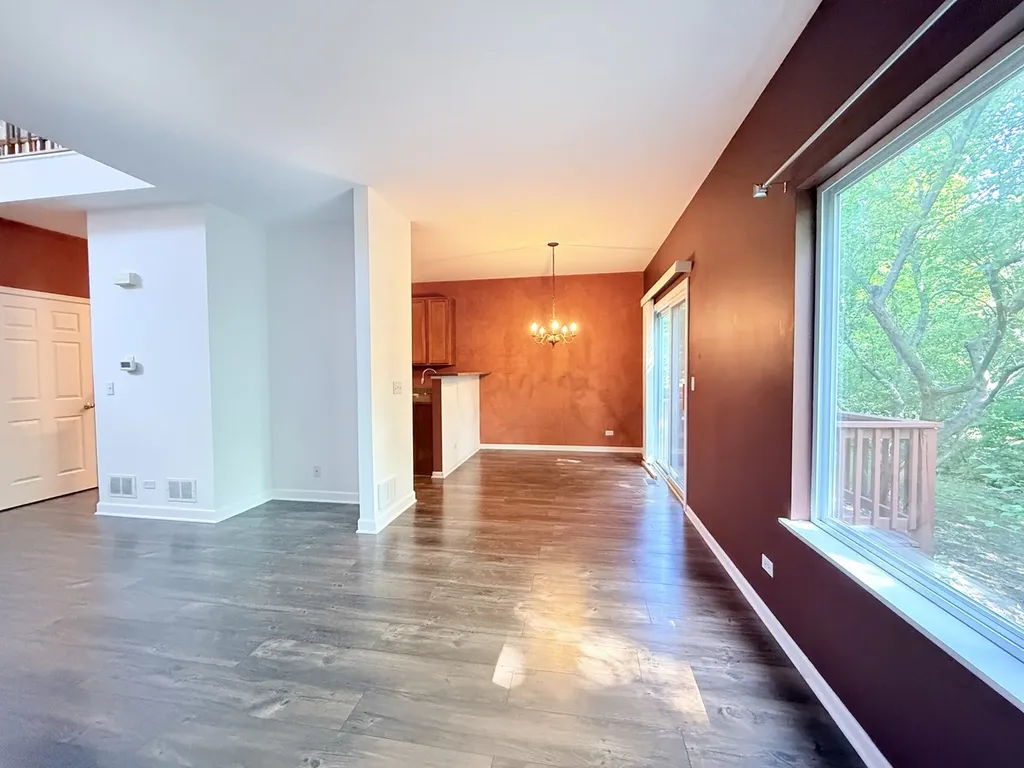 2307 Stoughton Drive Aurora IL 60502