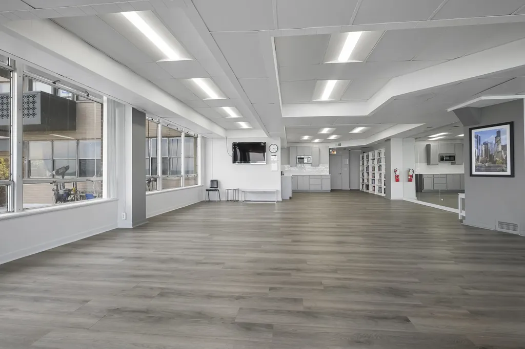 6301 North Sheridan Road Chicago IL 60660