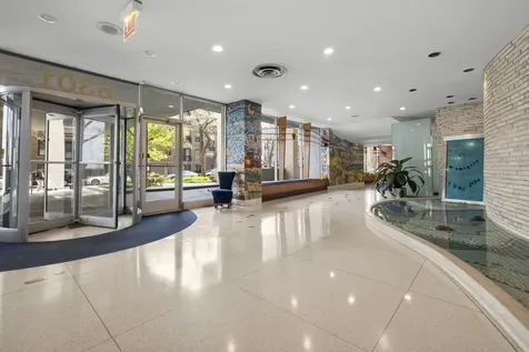 6301 North Sheridan Road Chicago IL 60660