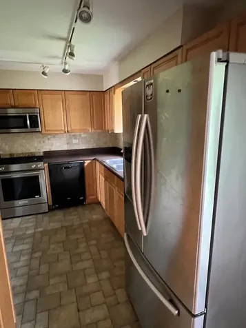 6536 South Ridge Road Westmont IL 60559