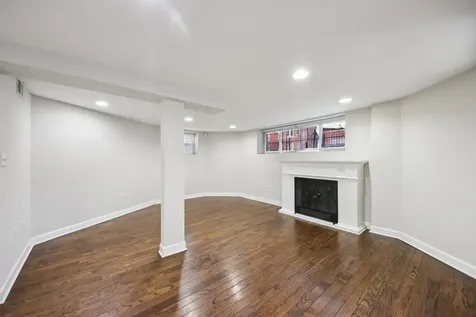 6215 North Oakley Avenue Chicago IL 60659
