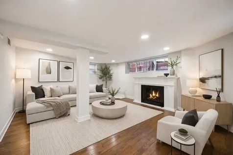 6215 North Oakley Avenue Chicago IL 60659