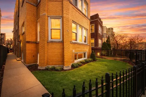 6215 North Oakley Avenue Chicago IL 60659
