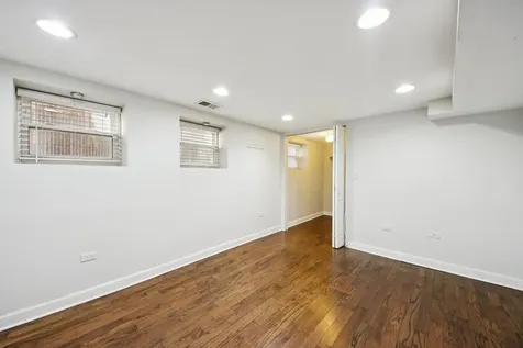 6215 North Oakley Avenue Chicago IL 60659