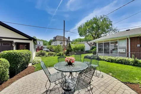 125 North Peck Avenue La Grange IL 60525