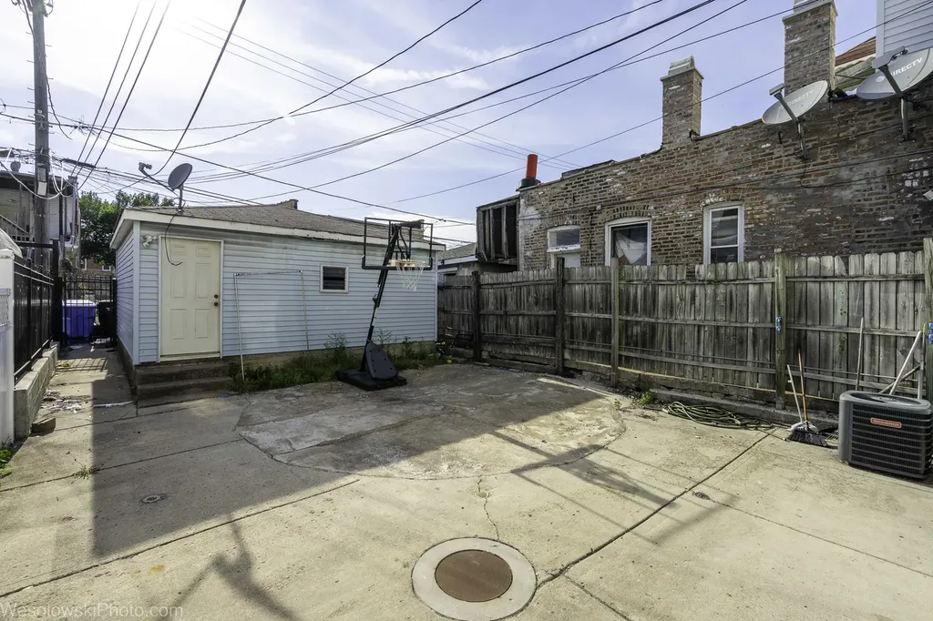 4548 South Justine Street Chicago IL 60609