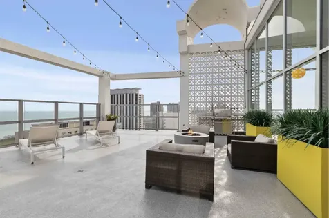 420 West Belmont Avenue Chicago IL 60657