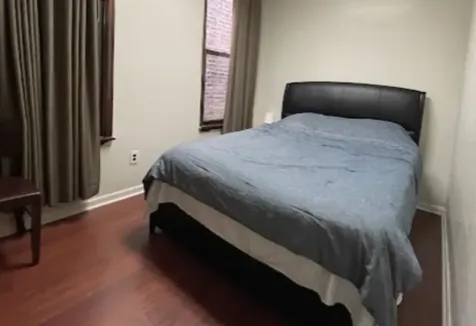 260 West 24th Street Chicago IL 60616