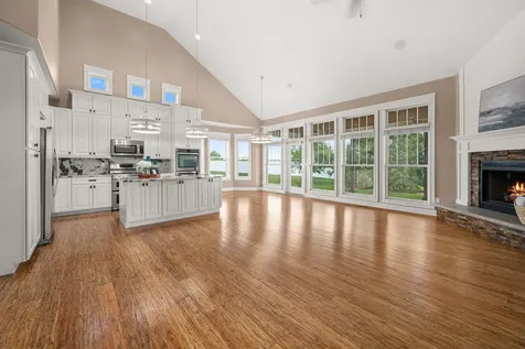 657 Brighton Way Sycamore IL 60178