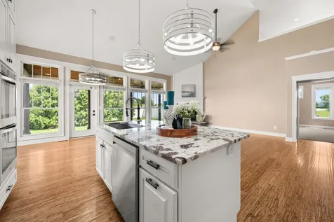 657 Brighton Way Sycamore IL 60178