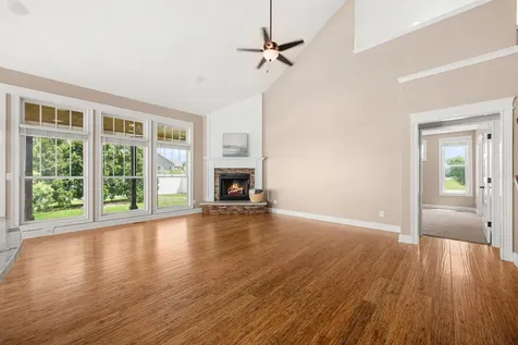 657 Brighton Way Sycamore IL 60178