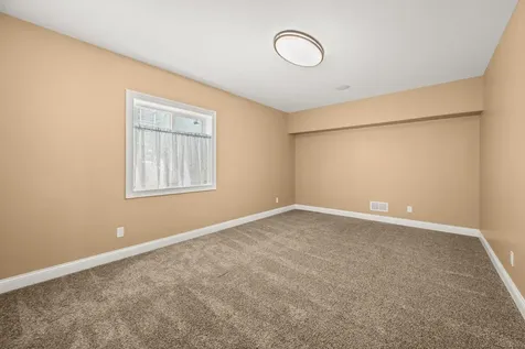 657 Brighton Way Sycamore IL 60178
