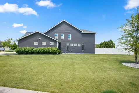 657 Brighton Way Sycamore IL 60178