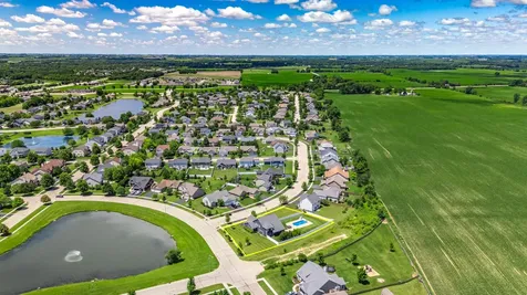 657 Brighton Way Sycamore IL 60178