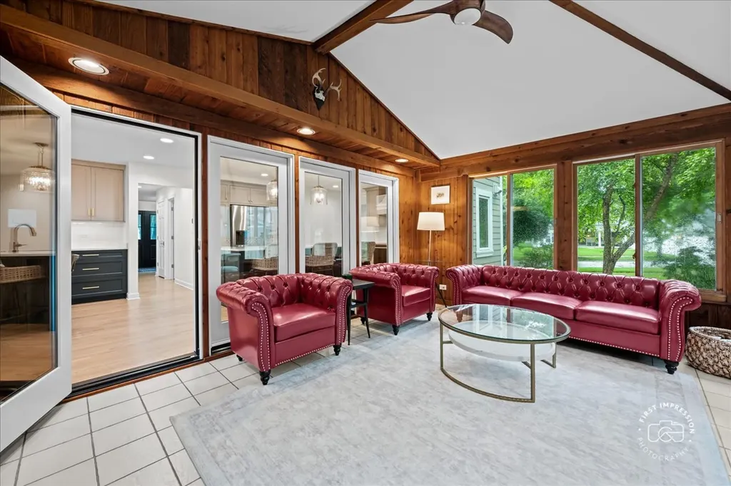 1415 Heatherton Drive Naperville IL 60563