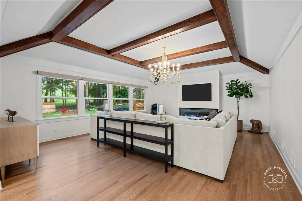 1415 Heatherton Drive Naperville IL 60563