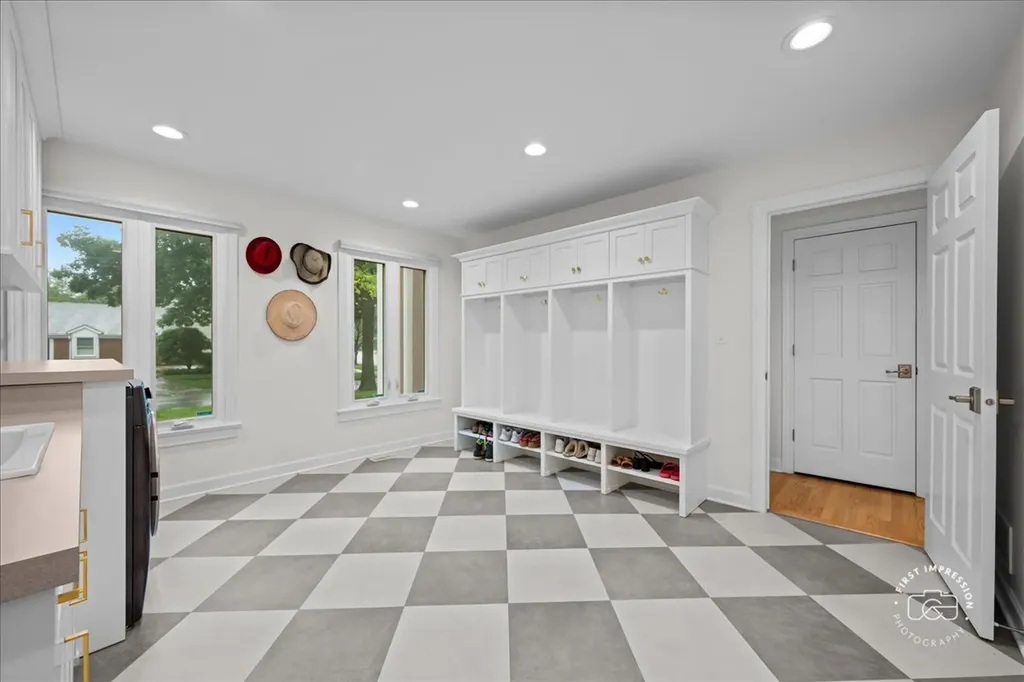 1415 Heatherton Drive Naperville IL 60563