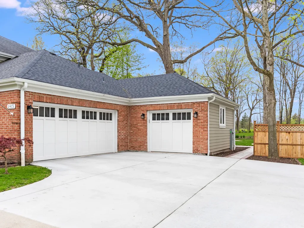 1415 Heatherton Drive Naperville IL 60563