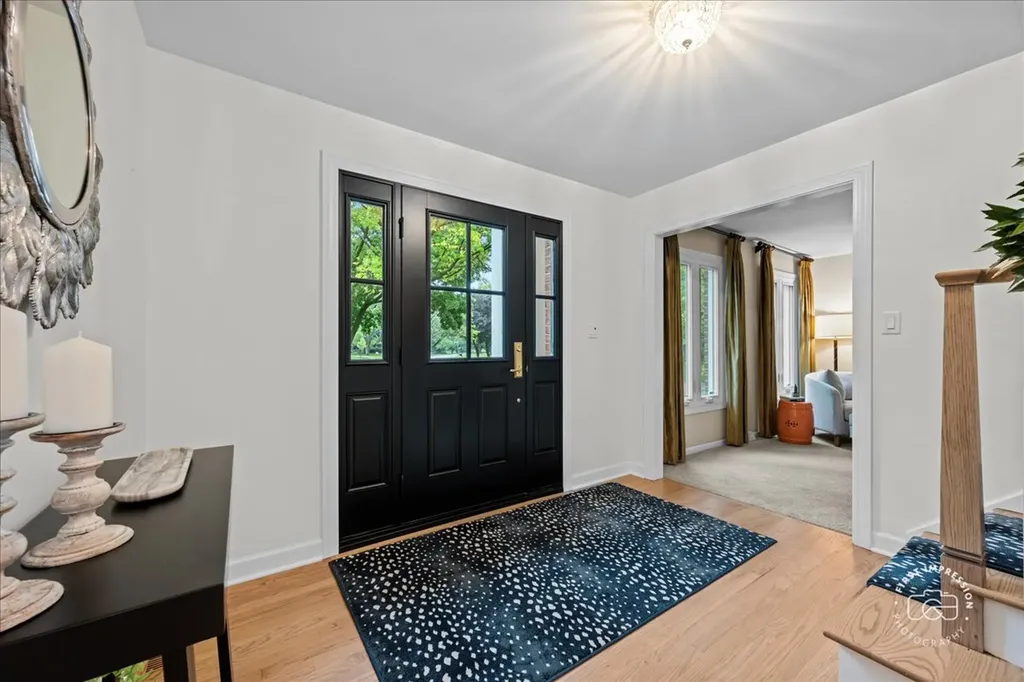 1415 Heatherton Drive Naperville IL 60563