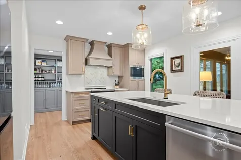 1415 Heatherton Drive Naperville IL 60563