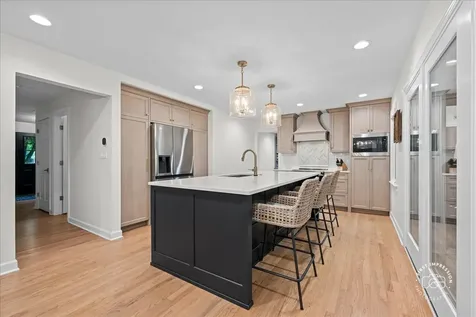 1415 Heatherton Drive Naperville IL 60563