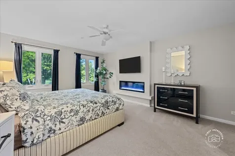 1415 Heatherton Drive Naperville IL 60563