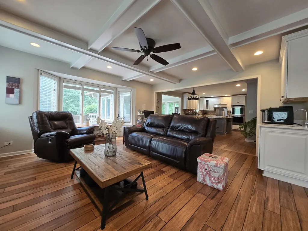 1910 Morgan Circle Naperville IL 60565