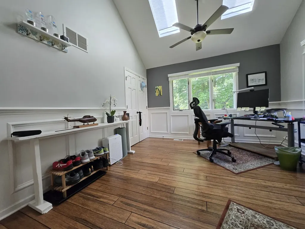 1910 Morgan Circle Naperville IL 60565