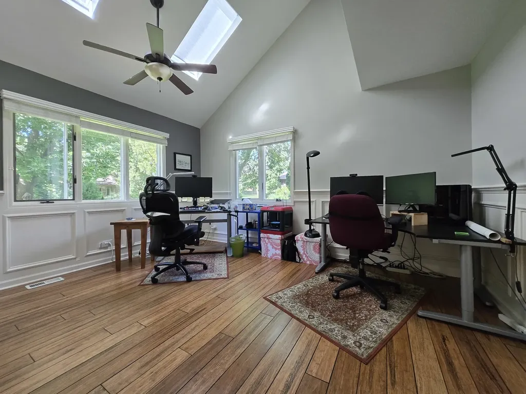 1910 Morgan Circle Naperville IL 60565