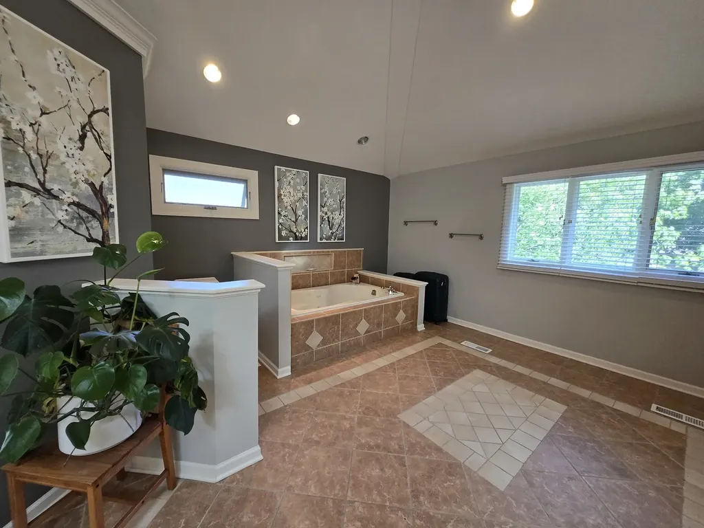 1910 Morgan Circle Naperville IL 60565