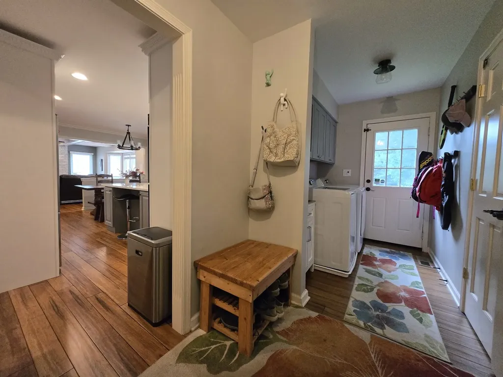 1910 Morgan Circle Naperville IL 60565