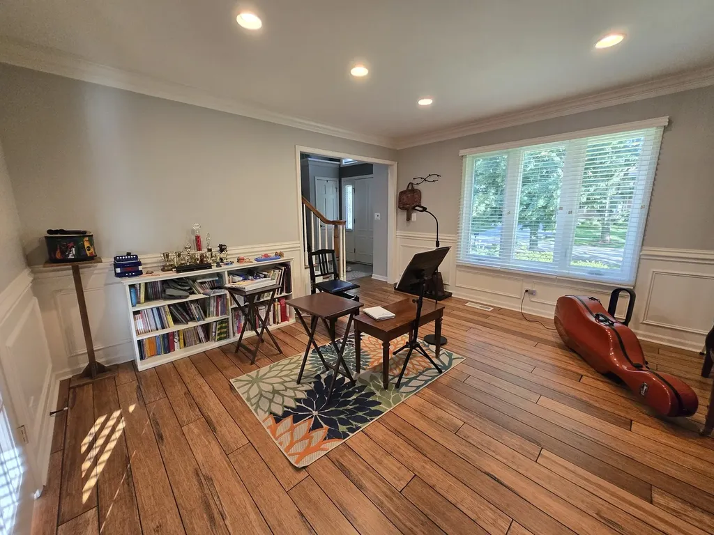 1910 Morgan Circle Naperville IL 60565