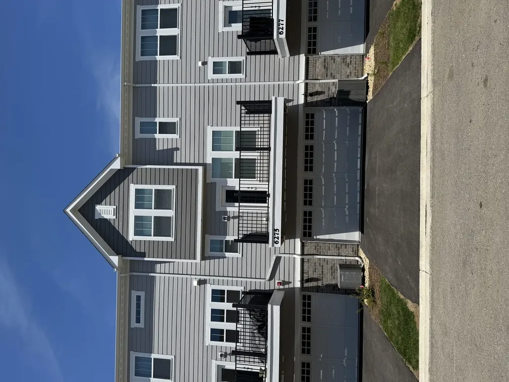 6275 Sandbelt Drive Lisle IL 60532