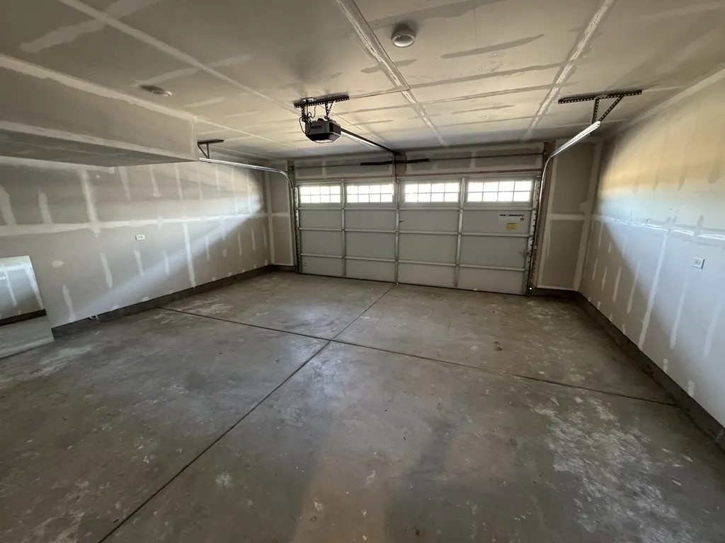6275 Sandbelt Drive Lisle IL 60532