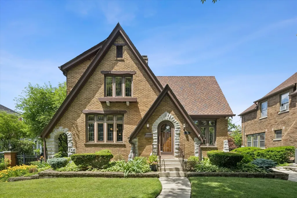 440 South Prospect Avenue Elmhurst IL 60126