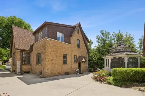 440 South Prospect Avenue Elmhurst IL 60126